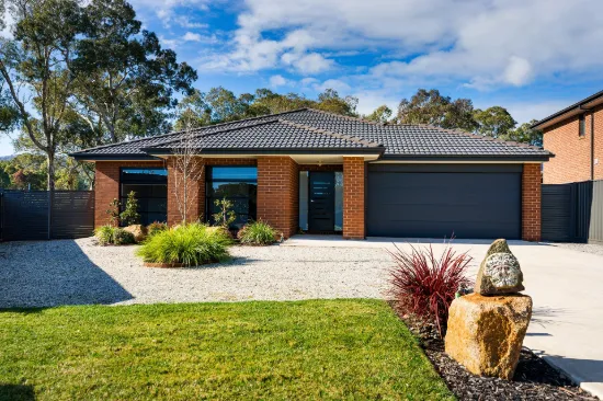 16  Molly Drive, Harcourt, Vic 3453