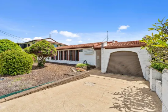 16 Moonbi Street, Scarness, Qld 4655