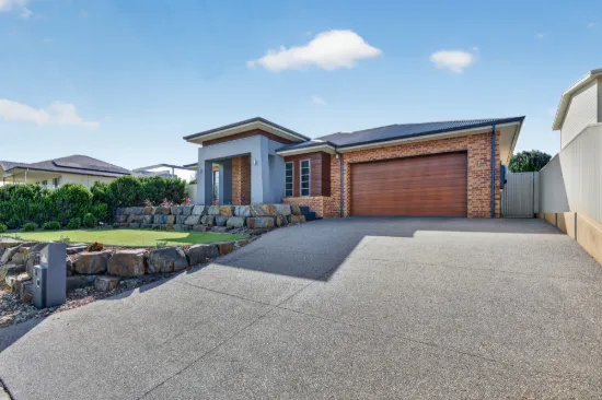 16 Morrison Avenue, Middleton, SA 5213