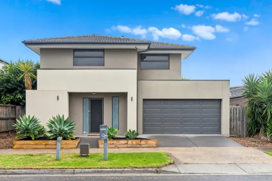 16 Mossey Crescent, Cranbourne East, Vic 3977