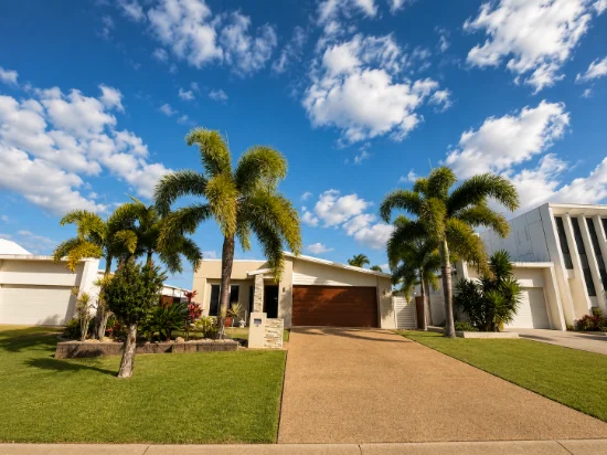 16 Norfolk Drive, Hidden Valley, Qld 4703
