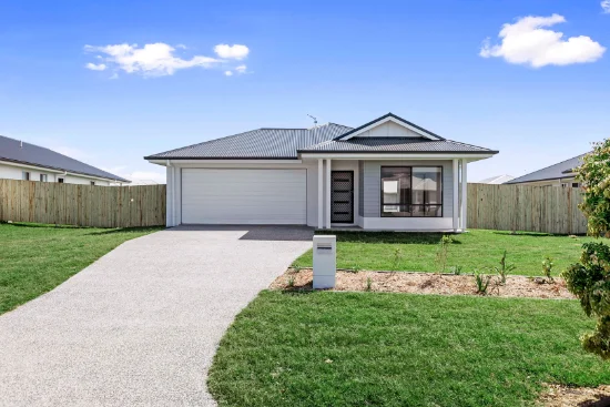 16 North Lakes Circuit, Burrum Heads QLD 4659-Image