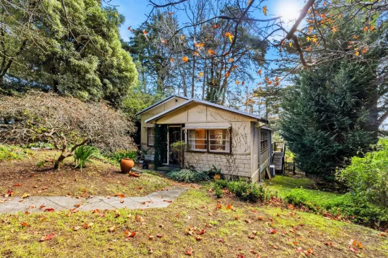 16 Northcote Road, Leura, NSW 2780
