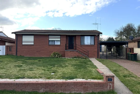 16 Patterson Place, Kelso, NSW 2795