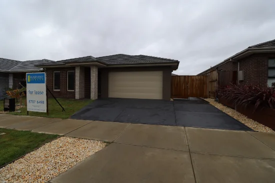 16 Pelham Drive, Clyde, Vic 3978