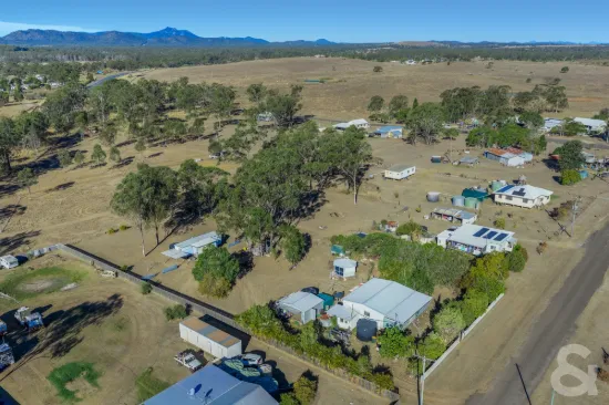16 Pershouse Lane, Ambrose, Qld 4695