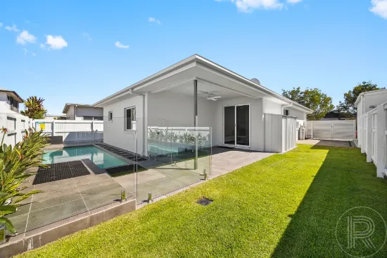 16 Petrel Crescent, Mountain Creek, Qld 4557