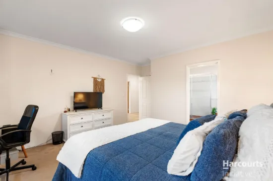 16 Pirianda Way, Aveley, WA 6069-Image