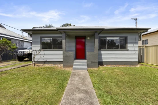16 Railway Street, Taree, NSW 2430
