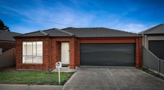 16 Regina Street, Mitchell Park, Vic 3355