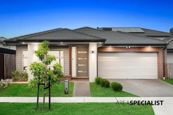 16 Respect Avenue, Clyde North, Vic 3978