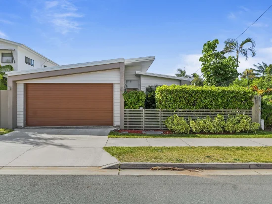 16 Reynolds Avenue, Labrador, Qld 4215 - For Rent