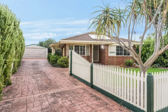 16 Richard Drive, Lara, Vic 3212
