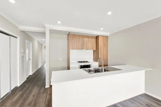 16 Sabro St, Sunbury, Vic 3429