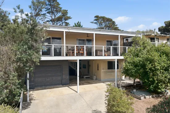 16 Satellite Crescent, Venus Bay, Vic 3956