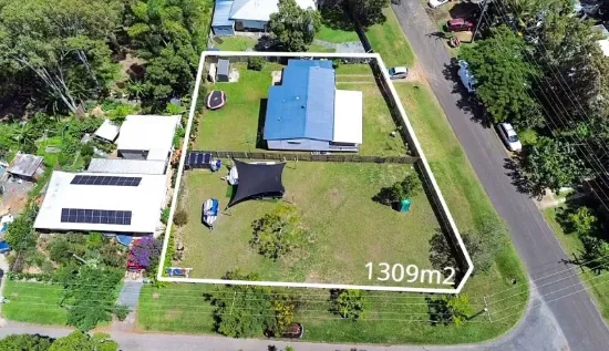 16 Scotts Road, Macleay Island, Qld 4184