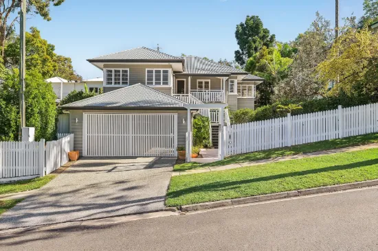 16 Selby Street, Bardon, Qld 4065