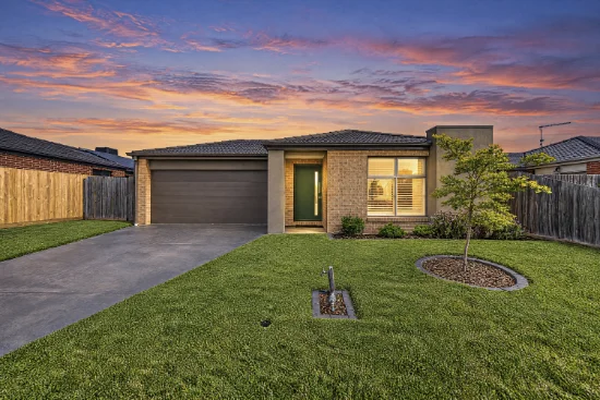 16 Shakespeare Court, Drouin, Vic 3818