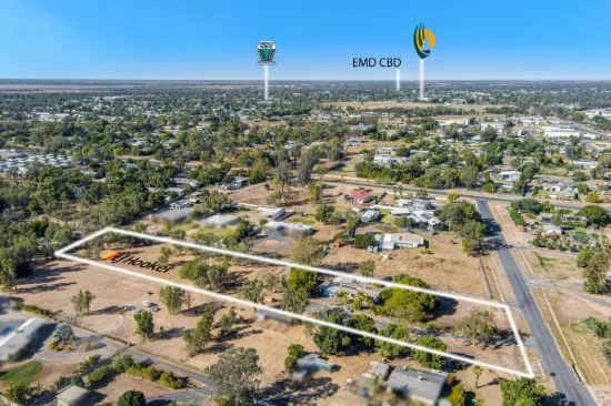 16 Silica Road, Emerald, Qld 4720