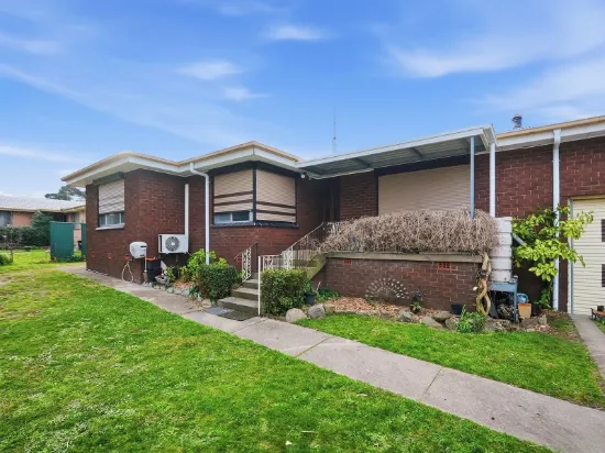 16 Somers Place, Blayney NSW 2799-Image