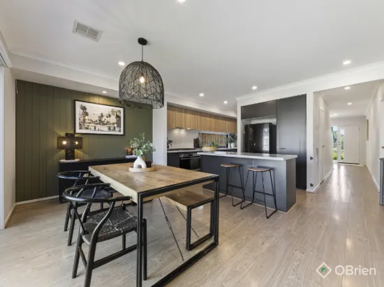 16 Sparrow Street, Cranbourne, Vic 3977