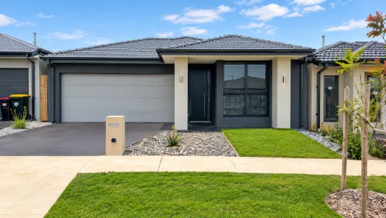 16 Sparrowhawk Crescent, DEANSIDE VIC 3336-Image