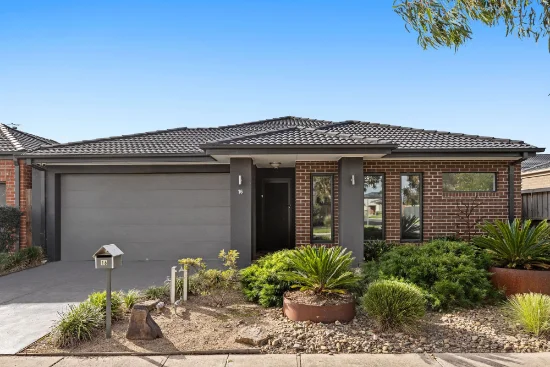 16 Stonemason Road, Clyde North VIC 3978-Image