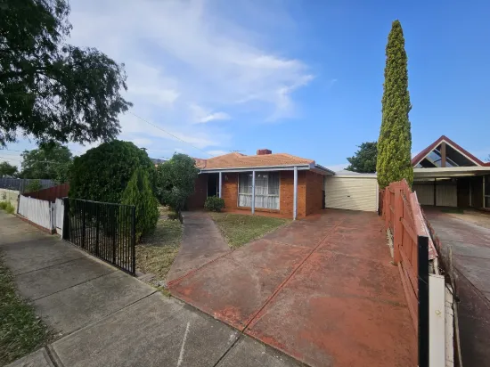 16 Sunbird Crescent, Hoppers Crossing, Vic 3029