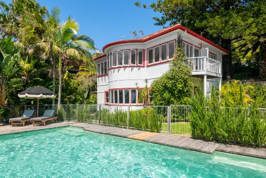 16 Surf Road, Whale Beach, NSW 2107