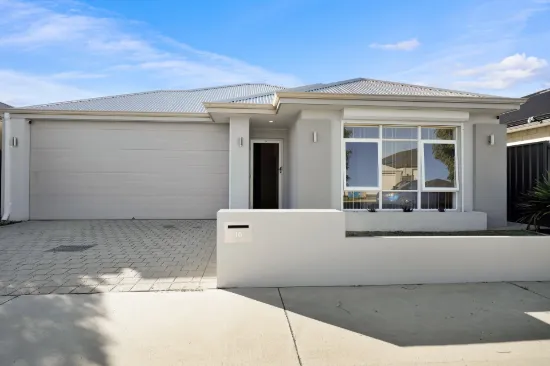 16 Swindale Avenue, Hilbert, WA 6112