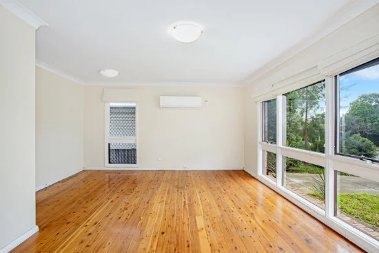16 Sycamore Crescent, Quakers Hill NSW 2763-Image