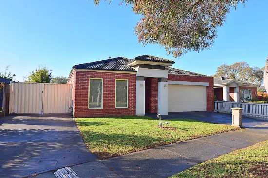 16 Tamarind Close, Keysborough, Vic 3173