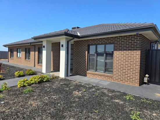 16 Thea Close, Wyndham Vale, Vic 3024