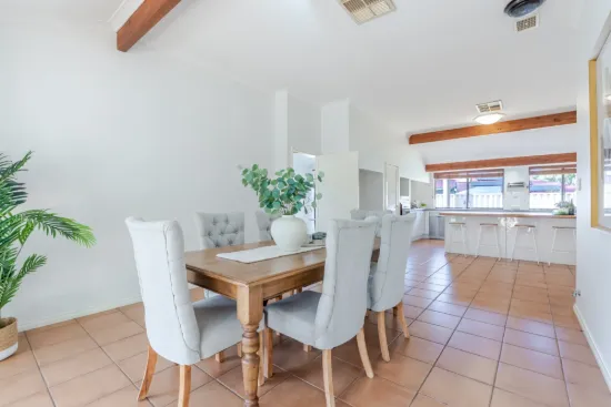 16 Timberlane Loop, Cooloongup, WA 6168-Image
