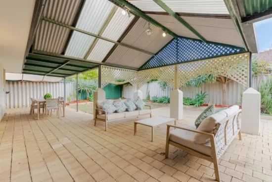 16 Timberlane Loop, Cooloongup, WA 6168-Image