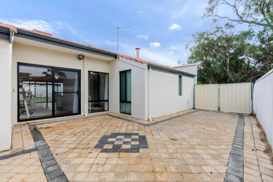 16 Timberlane Loop, Cooloongup, WA 6168-Image