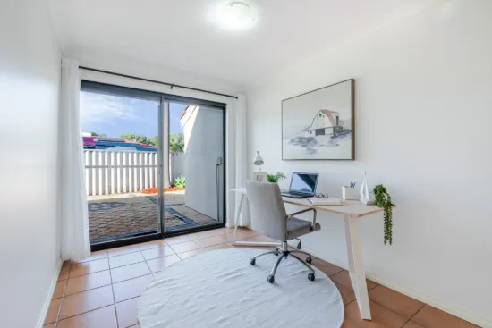 16 Timberlane Loop, Cooloongup, WA 6168-Image