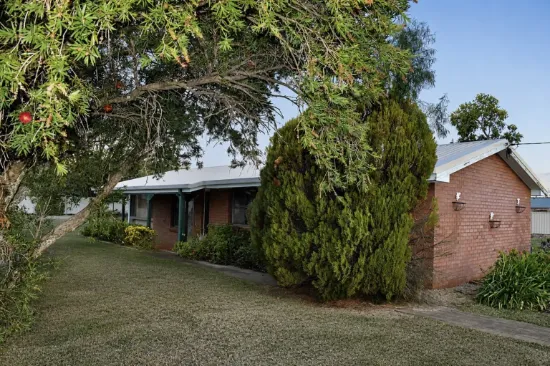 16 Tooth Street, Clifton, Qld 4361