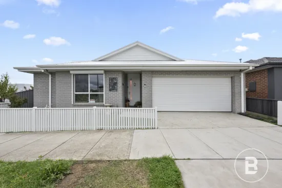 16 Tunbridge Street, Lucas, Vic 3350