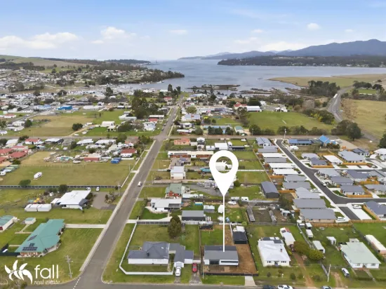 16 Victoria Street, Triabunna, Tas 7190