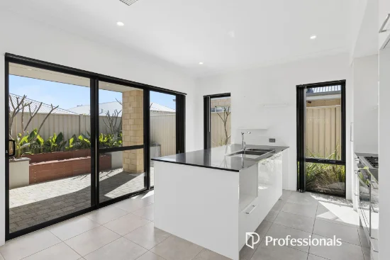 16 Wandering Way, Alkimos, WA 6038-Image