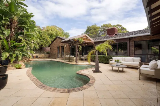 16 Watkins Road, Dalkeith, WA 6009