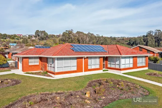 16 Westland Drive, West Ulverstone, Tas 7315