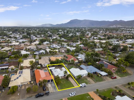 16 Wheeler Circuit, Kirwan, Qld 4817