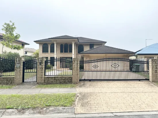 16 White Cedar Circuit, Stretton, Qld 4116