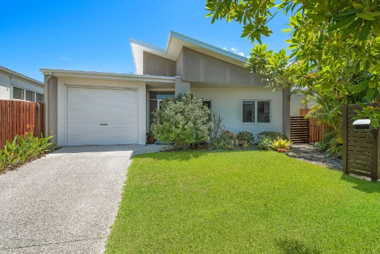 16 Whitsunday Street, Parrearra, Qld 4575