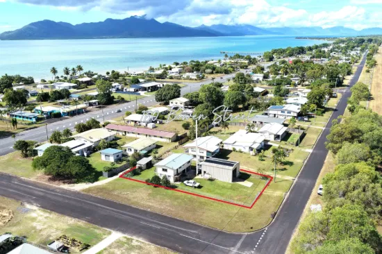 160 Bowen Street, Cardwell, Qld 4849