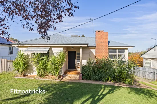 165 Macleay Street, Mount Austin, NSW 2650