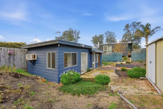 165 Seventh Avenue, Paradise Beach, Vic 3851