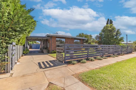 166 Stradbroke Avenue, Swan Hill, Vic 3585